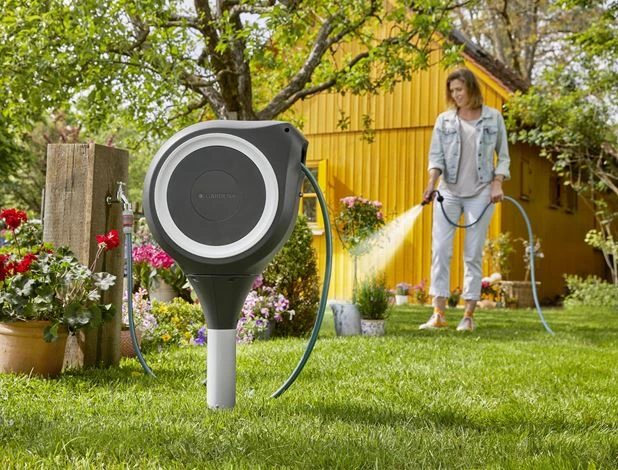 Dévidoir Automatique Sur Pic RollUp S - Gardena - 15 M De Tuyau Diam. 11mm 5 Dévidoir Automatique Sur Pic RollUp S - Gardena - 15 M De Tuyau Diam. 11mm – Image 3